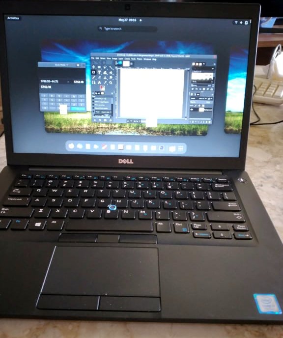 Dell Latitude 7478 with Fedora 34 and Gnome 4.0 Desktop